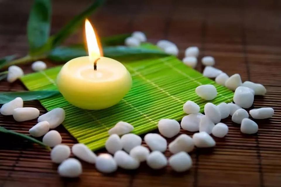  推進醫(yī)養(yǎng)結(jié)合 養(yǎng)老服務(wù)發(fā)展要注重“軟硬并舉” 